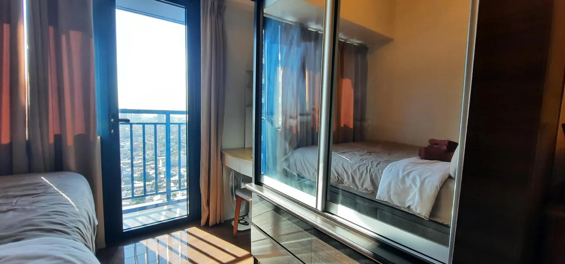 Air Luxury Makati Cbd With Balcony Apartment Manila